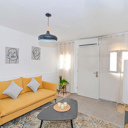הדירה בלבן Apartment Hadera Exterior photo